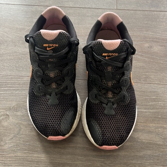 Nike Renew sneakers - Picture 3 of 5